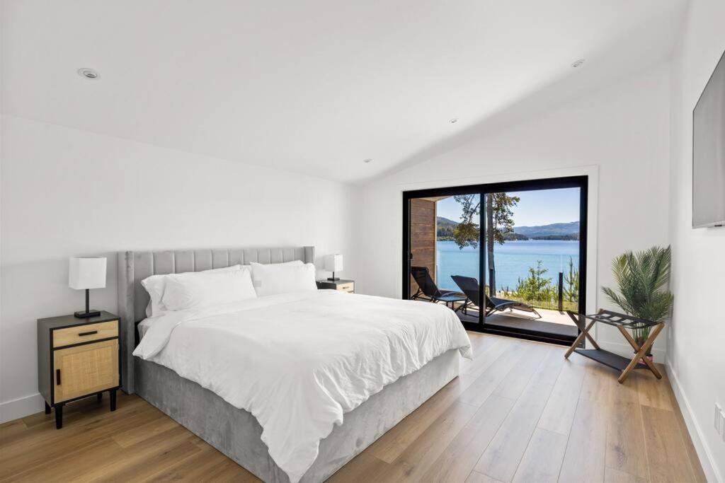 Kelly'S Sunset Lake Retreat 샤니건 레이크 외부 사진