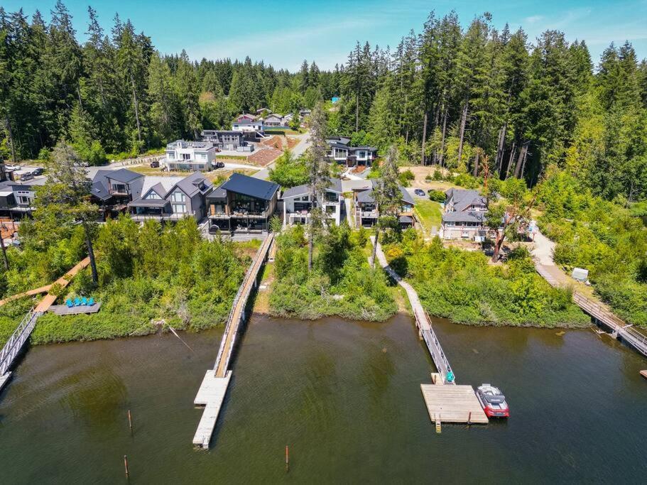 Kelly'S Sunset Lake Retreat 샤니건 레이크 외부 사진